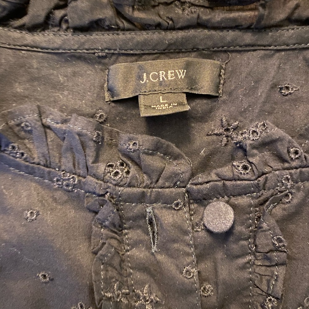 J. Crew Cotton Eyelet Popover Blouse. Large - Picture 4 of 8
